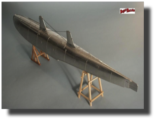 Vought OS2U Kingfisher. Edo float. Scratch built in metal by Rojas Bazán. 1:15 scale.